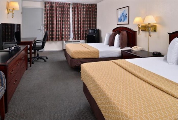 Castle Inn & Suites Anadarko image 11