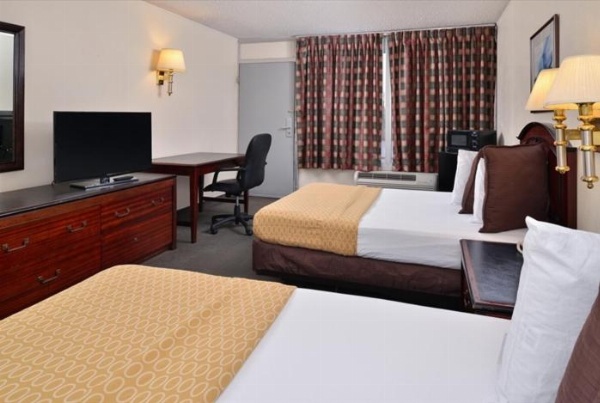 Castle Inn & Suites Anadarko image 13
