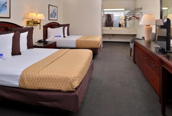Castle Inn & Suites Anadarko image 14