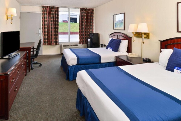 Castle Inn & Suites Anadarko image 19