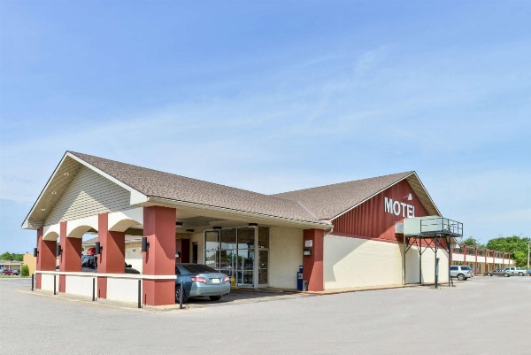 Castle Inn & Suites Anadarko image 4